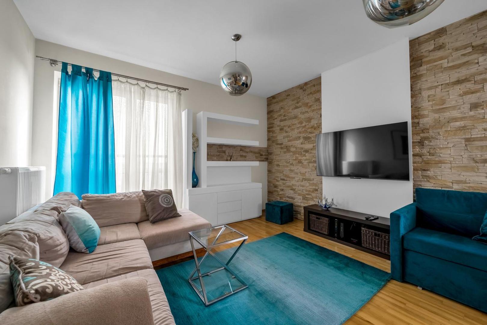 National Stadium - 7th Floor, Parking And Balcony - By Rentujemy Warszawa